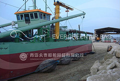 >> Dredger Launching by Marine Airbags 